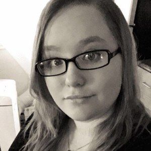 Meet your Posher, Rébéka